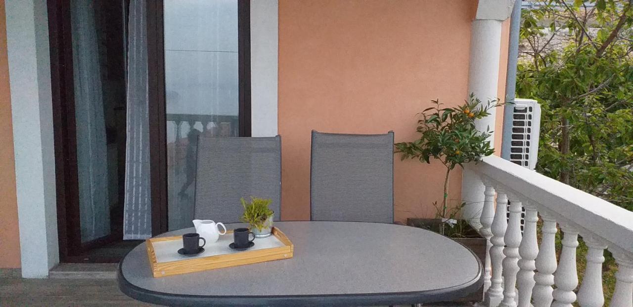 Jovich Apartments 3 Mošćenička Draga Esterno foto